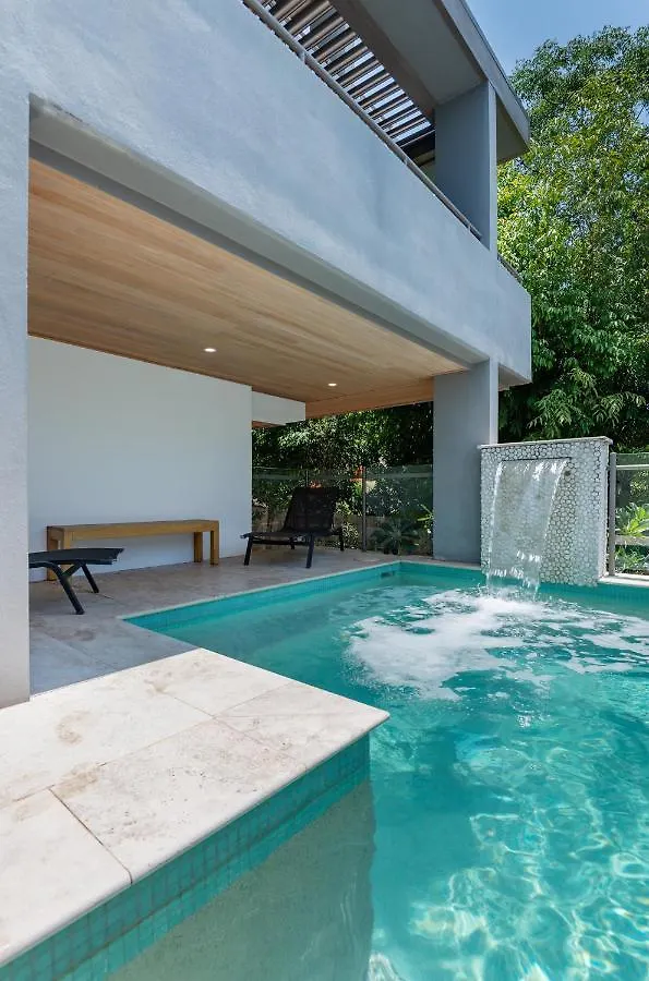 Villa On The Hill - Spacious Tropical Panorama Port Douglas 0*,  Australia